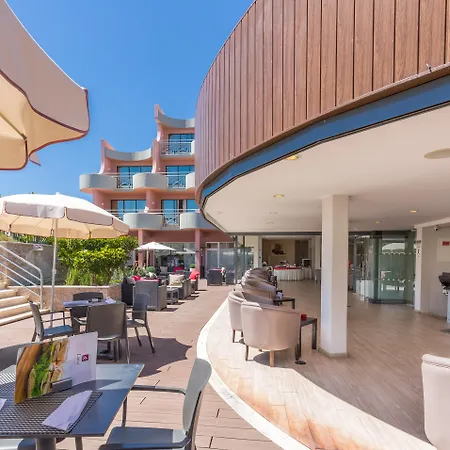 Luna Clube Oceano 3* אלבופיירה