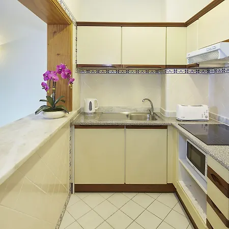 Luna Clube Oceano 3* אלבופיירה