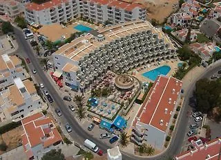 Aparthotel Luna Clube Oceano 3*