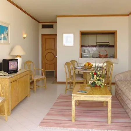 Luna Clube Oceano 알부페이라